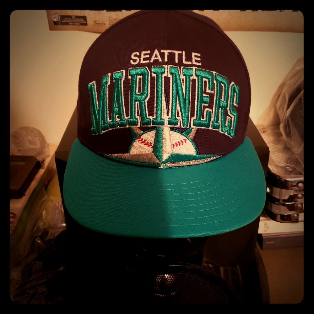 Mariners hat